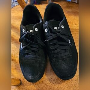Mens Size 11 Fubu Sneakers